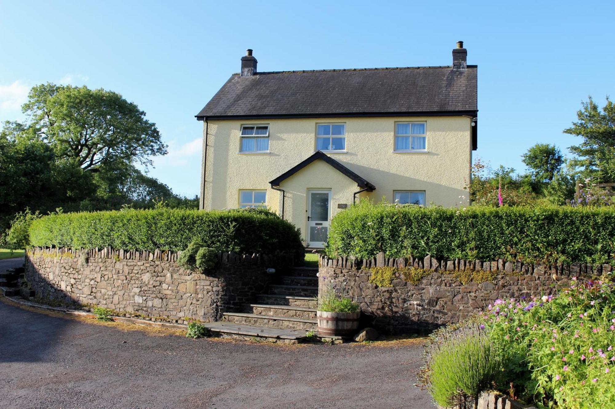 Treberfedd Farm Cottages&Cabins Lampeter Exteriör bild