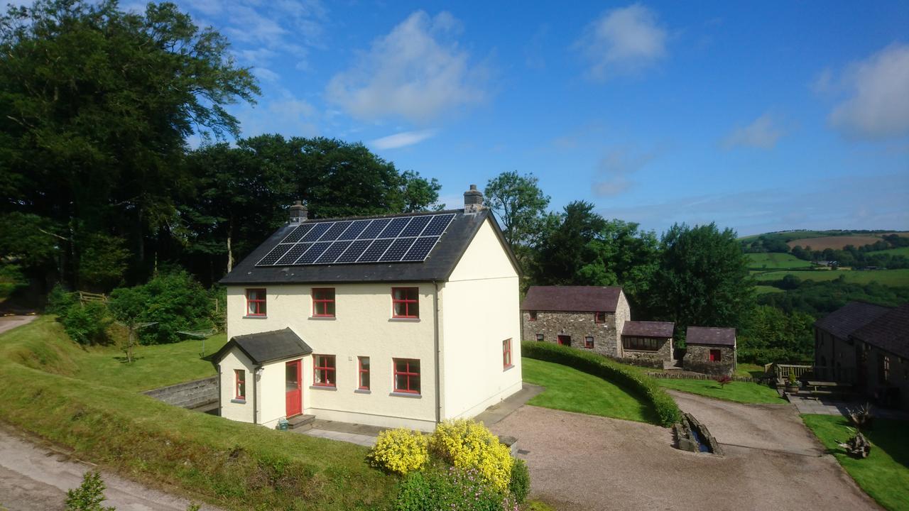 Treberfedd Farm Cottages&Cabins Lampeter Exteriör bild